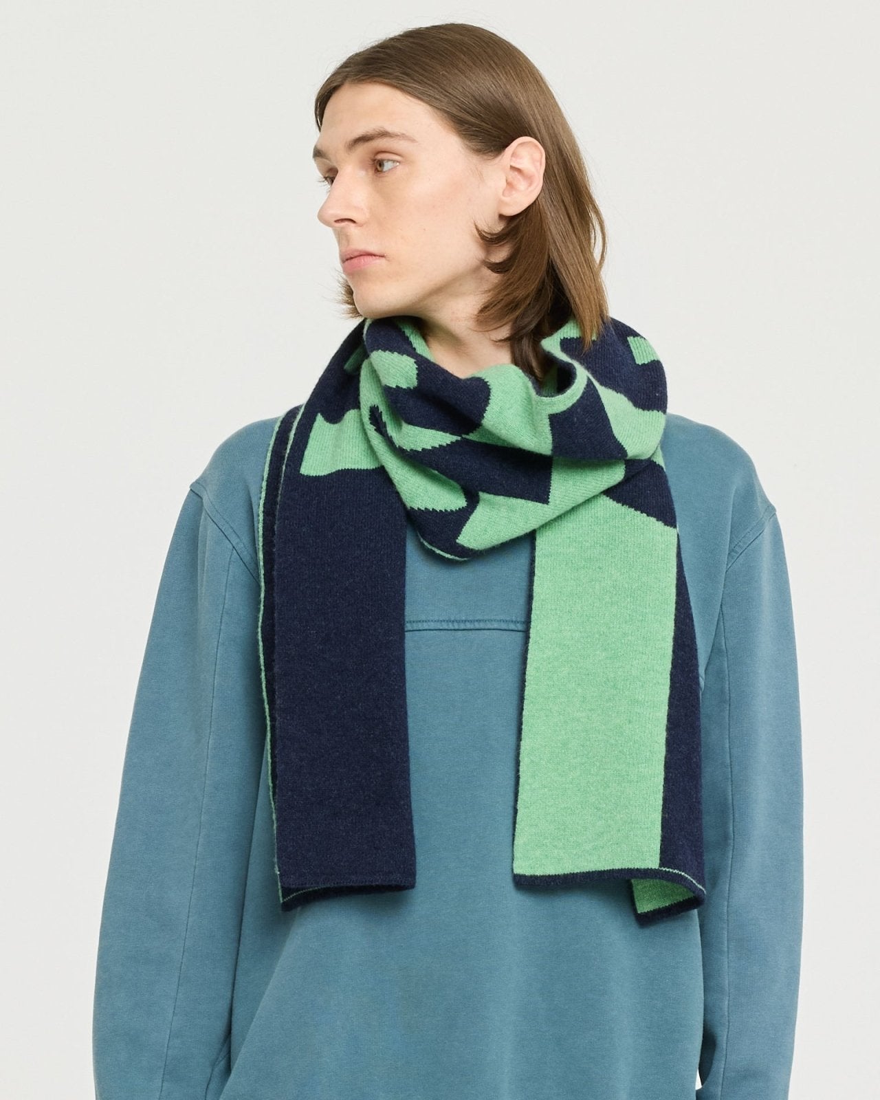 andy scarf - green - Castart