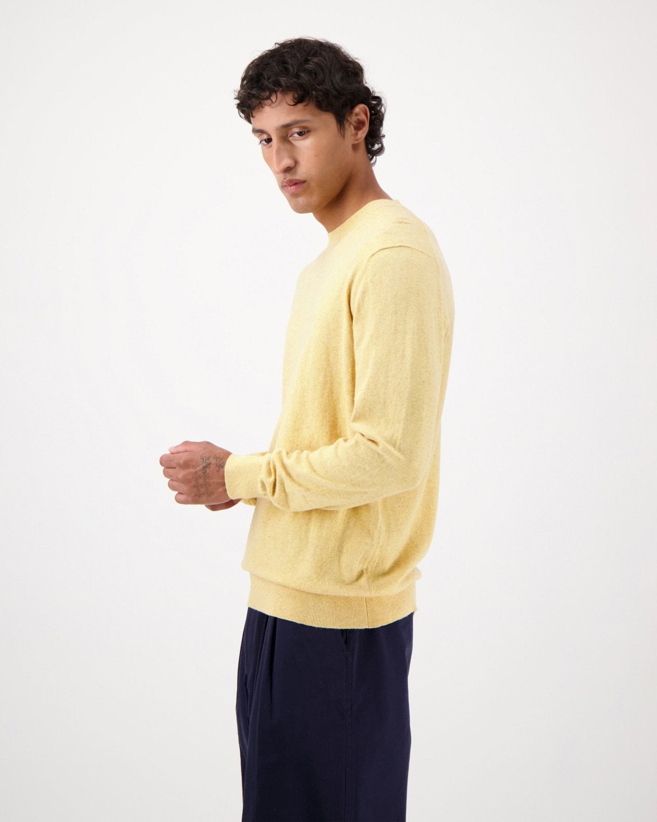 eyeball - light yellow - Castart