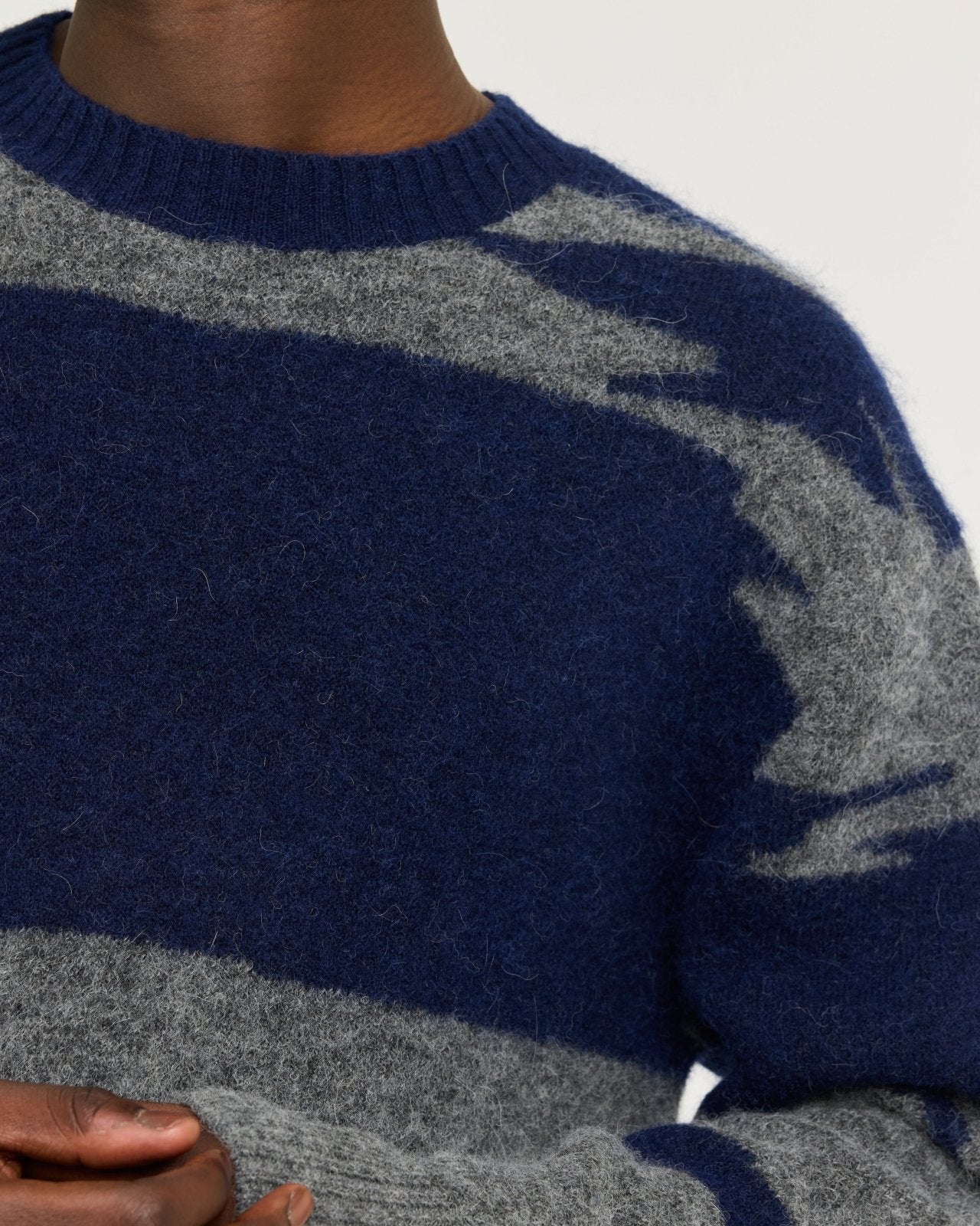 hatching - navy - Castart