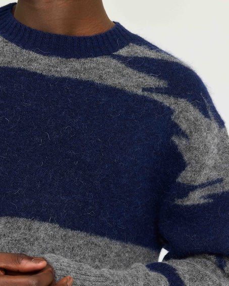 hatching - navy - Castart