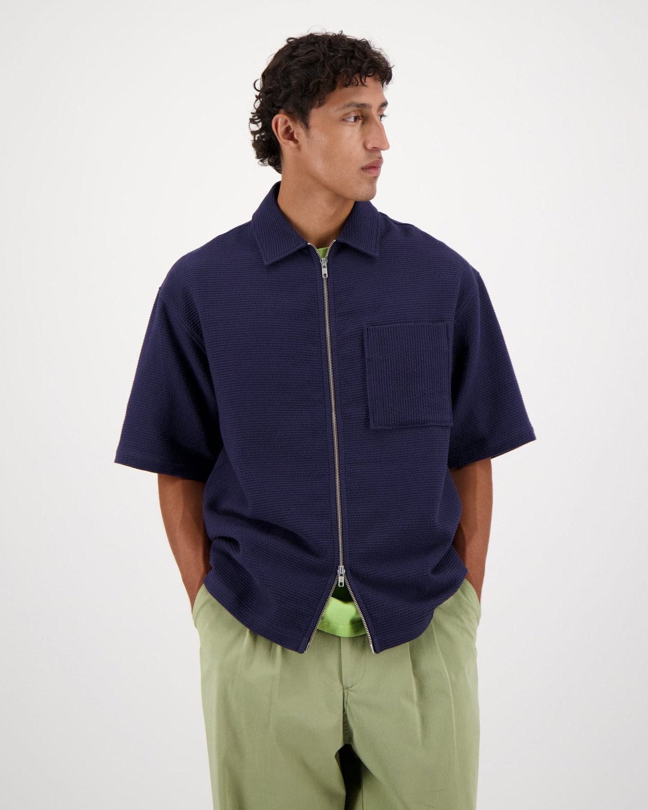 luis - navy - Castart