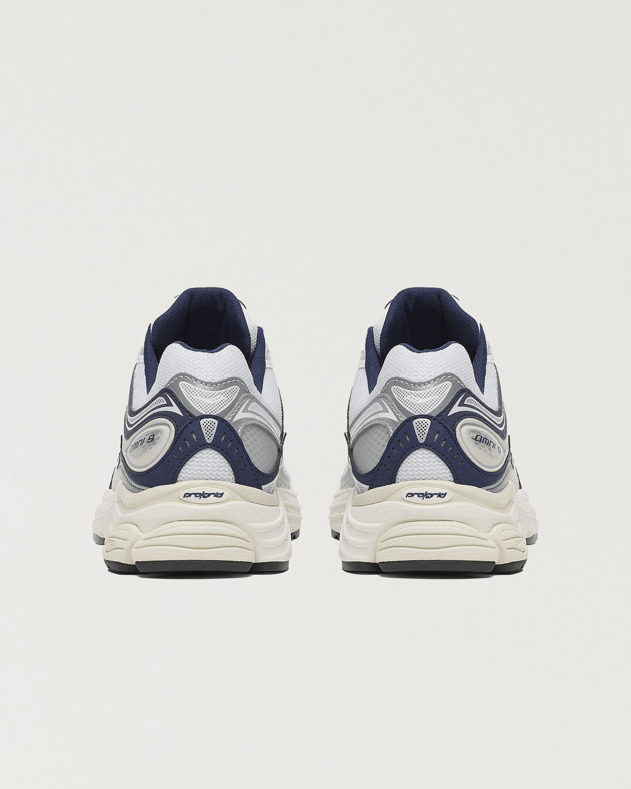 saucony - progrid omni 9 - white/navy - Castart