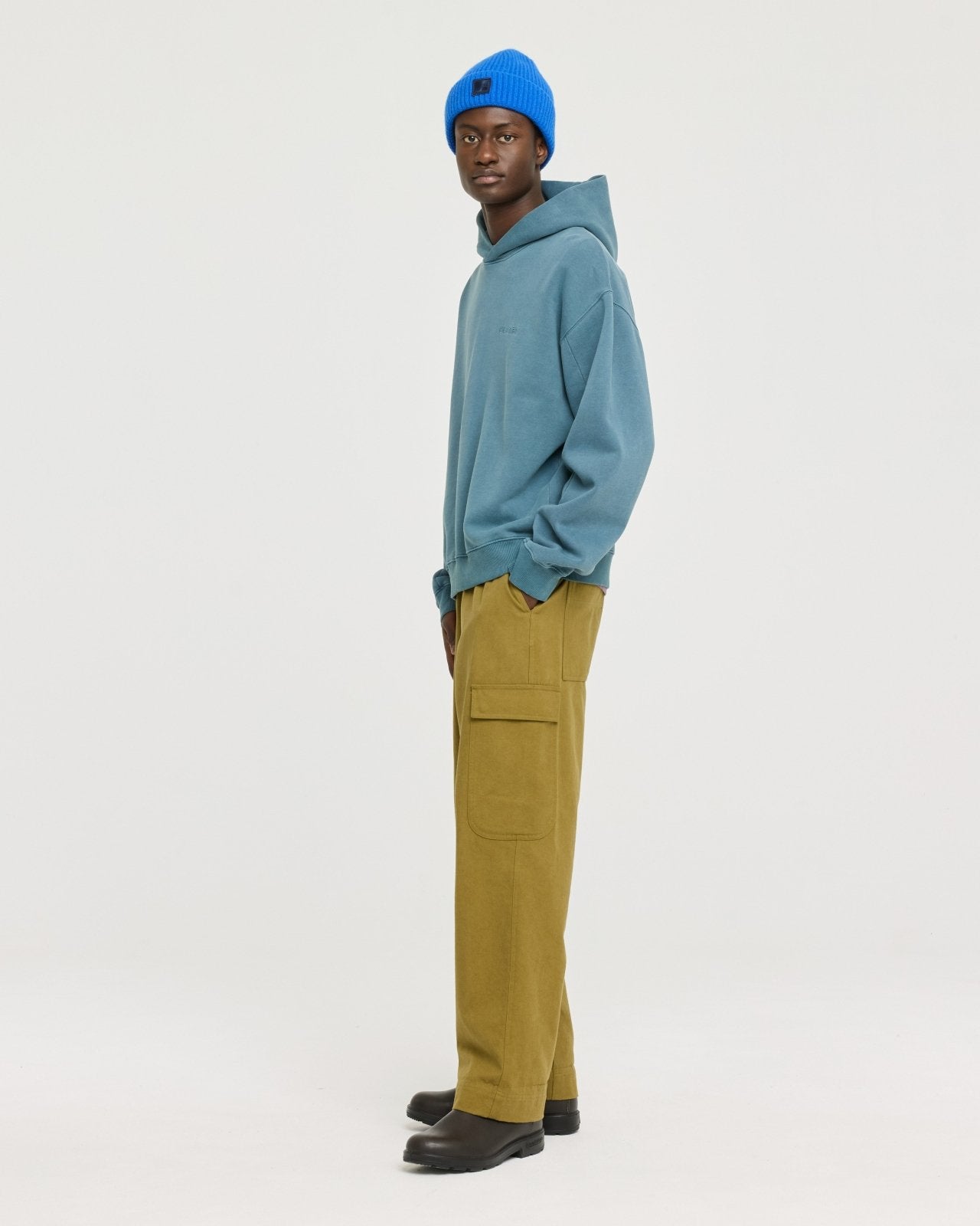 the field - dark green - Castart